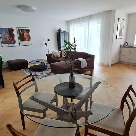 Beautiful New Apt In Old Town Near Train Station - Free Parking Братислава Экстерьер фото