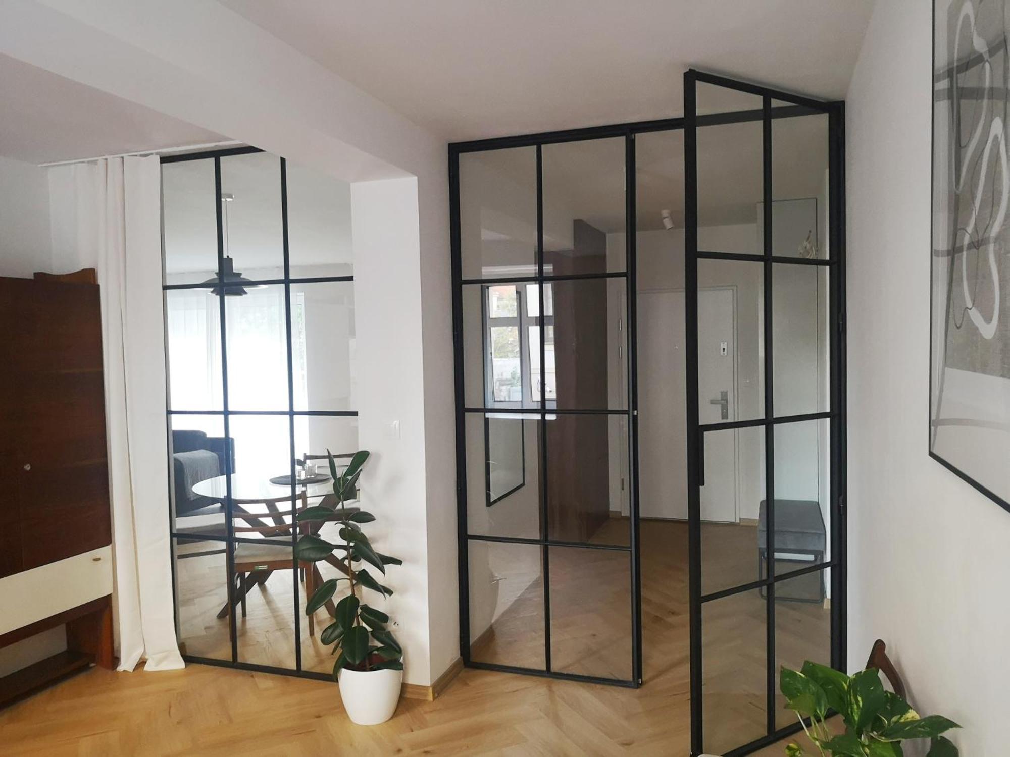 Beautiful New Apt In Old Town Near Train Station - Free Parking Братислава Экстерьер фото