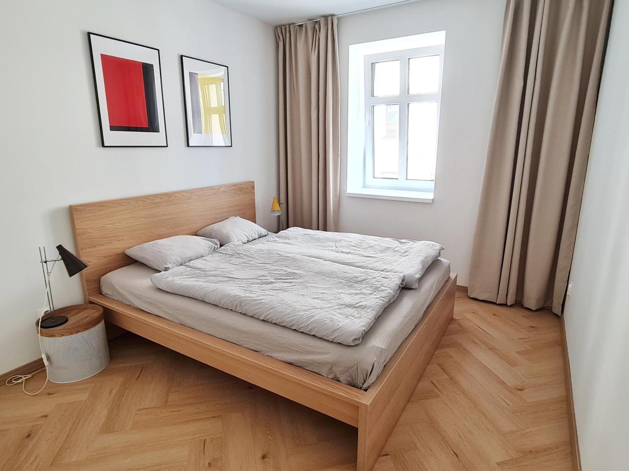 Beautiful New Apt In Old Town Near Train Station - Free Parking Братислава Экстерьер фото