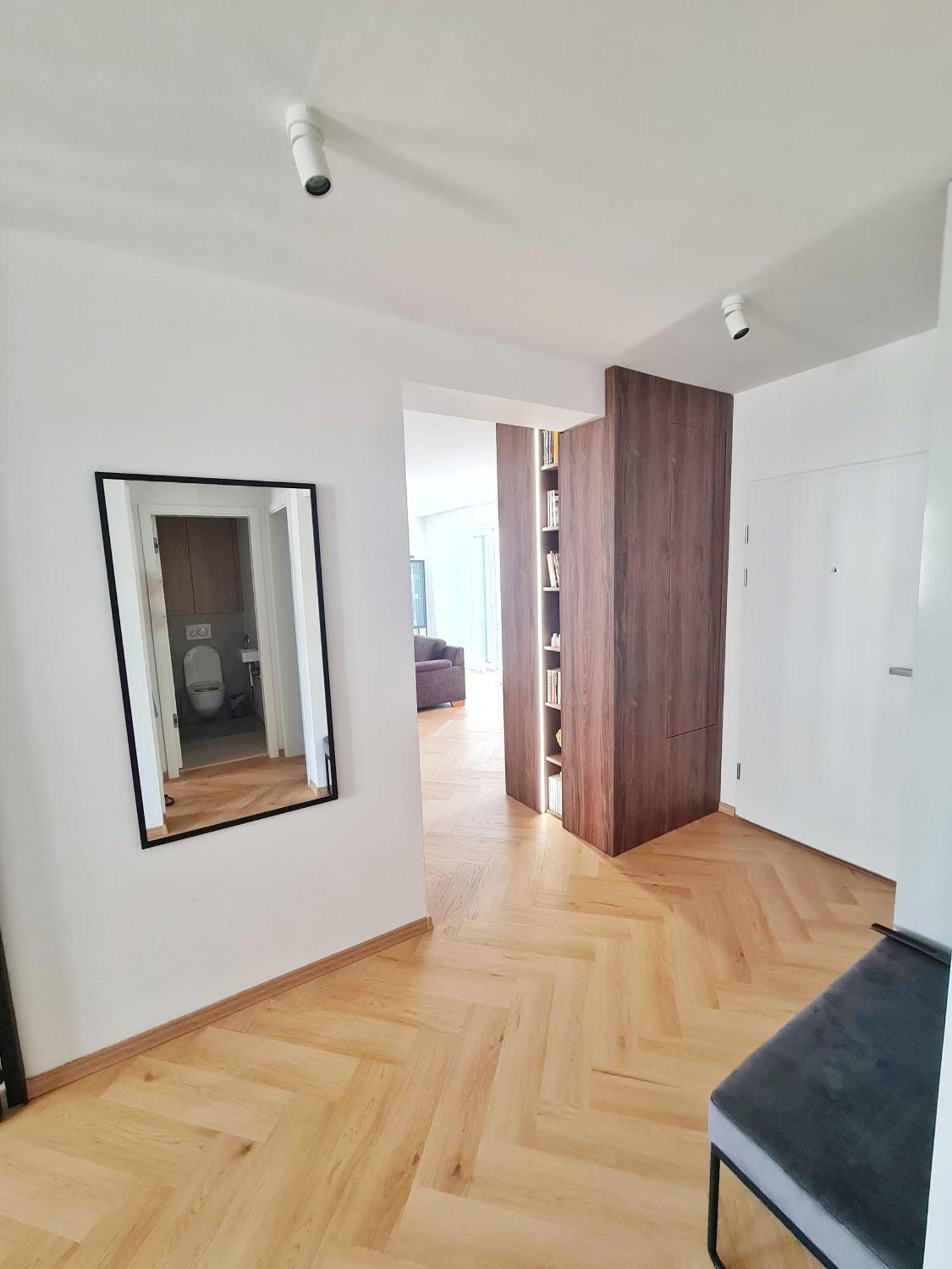 Beautiful New Apt In Old Town Near Train Station - Free Parking Братислава Экстерьер фото